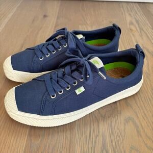 Cariuma Oca Low Shadow Sneakers Blue Canvas Organic Cotton Mens 9 Womens 10.5